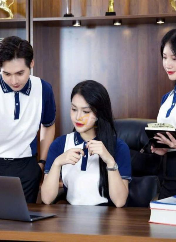 Áo trắng phối xanh bích